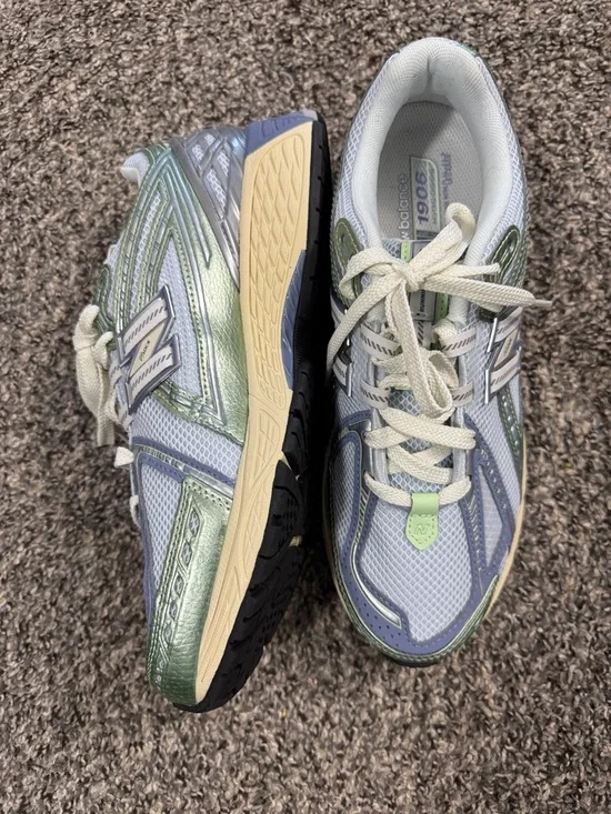 New Balance Men's Light Blue & Green Athletic Running Shoes - Picture 5 of 6